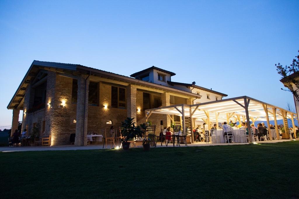 Agriturismo Alba Del Borgo Фіденца Екстер'єр фото
